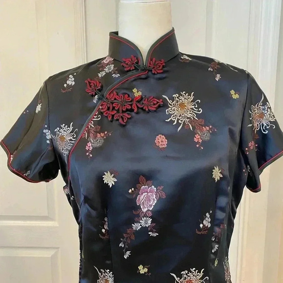 Cathaya Chinese Cheongsam Frog Fastening Silk Dress - Picture 5 of 9